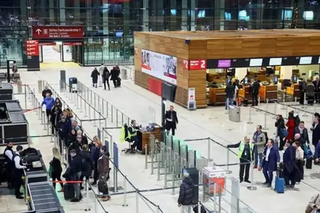 الاتحاد الأوروبي يستعد لتطبيق إجراءات خاصة بحقائب اليد على الطائرة