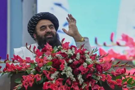 أفغانستان تدعو الولايات المتحدة إلى إعادة فتح سفارتها وتؤكّد أن «فصل الحرب انتهى»