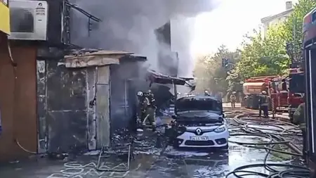 عاجل:حريق مرعب في منطقة عمرانية بإسطنبول