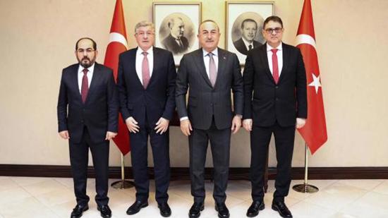 وزير الخارجية التركي يلتقي بزعماء المعارضة السورية