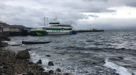 إلغاء بعض رحلات الحافلات البحرية بسبب سوء الأحوال جوية في البلاد