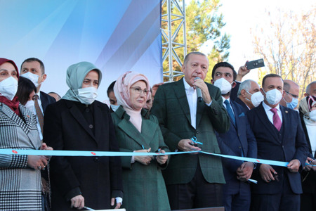 بشراكة قطرية.. أردوغان يفتتح أول مصنع لصهر الزنك في تركيا