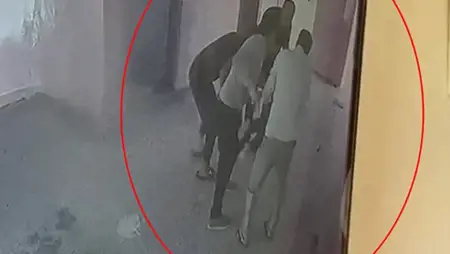 مدير مدرسة في ماردين التركية ينقذ طفلاً كادت السكاكر تودي بحياته