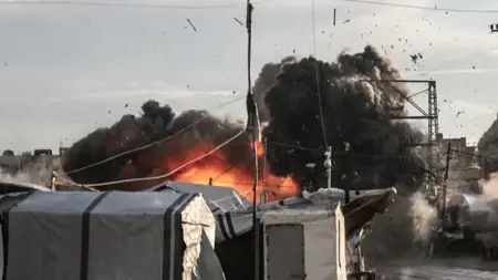 الاحتلال يدمّر مستودعَي أدوية في مستشفى شهداء الأقصى بغزة.. ووزارة الصحة تندّد بـ«جريمة همجية»