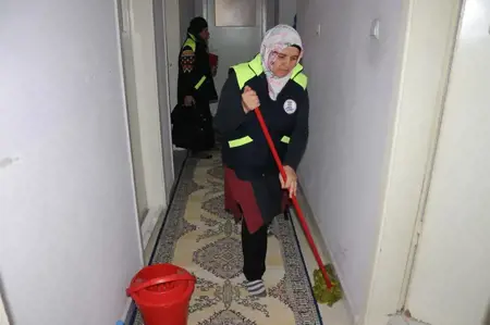 عفو 2025 للأجانب في الخدمة المنزلية بتركيا لتصحيح الأوضاع دون غرامات