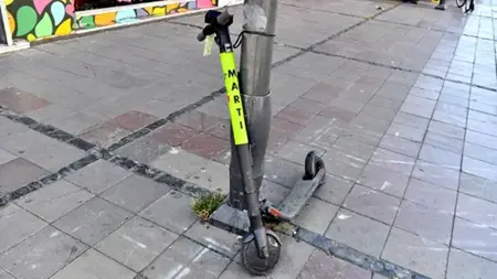 إصابة شابّةٍ (18 عاماً) بحالةٍ خطيرة إثر دهسها بحافلةٍ صغيرة عند معبر مشاةٍ بإسطنبول