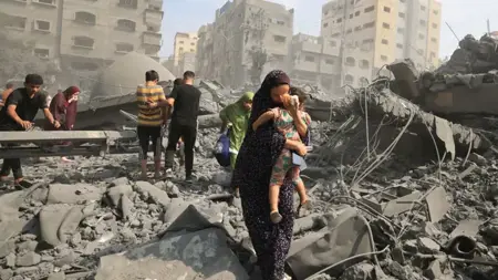 بعد استشهاد 9 فلسطينيين.. حماس تتّهم نتنياهو بنسف جهود الوسطاء وإعادة إشعال حرب الإبادة في غزة