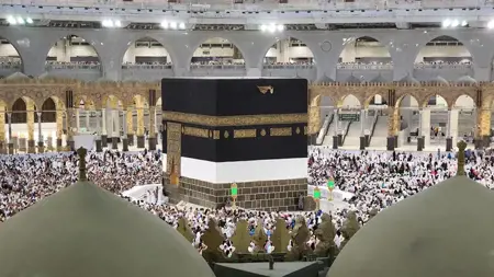 هام للراغبين في العمرة: رئيس الشؤون الدينية التركي يكشف التواريخ