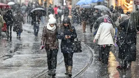 حالة الطقس في تركيا: أمطار غزيرة وثلوج في المرتفعات مع توقعات للضباب الكثيف