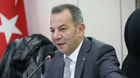 حزب الشعب الجمهوري يعقد مجلس تأديب لرئيس بلدية بولو ومطالبات بطرده.. ما السبب؟