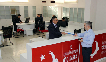 عاجل :  دائرة الهجرة في تركيا تعلن عن مواعيد جديدة لتقديم طلبات الإقامة 