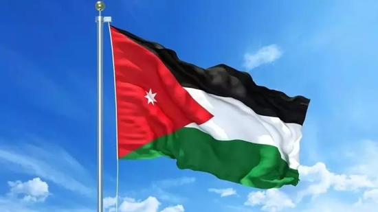 الأردن يغلق مجاله الجوي مجددًا بسبب تصاعد التوترات الإقليمية الأردن يغلق مجاله الجوي مجددًا بسبب تصاعد التوترات الإقليمية
