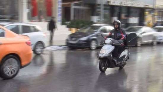 إسطنبول: تمديد قرار حظر استخدام الدراجات والسكوتر وخدمات التوصيل