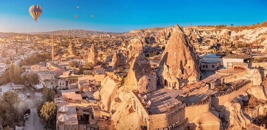 لماذا تظل تركيا الوجهة السياحية الأولى عالمياً؟