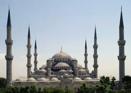 دليل شامل: أنواع الإقامة في تركيا للأجانب.. الشروط والمدد وطريقة التقديم
