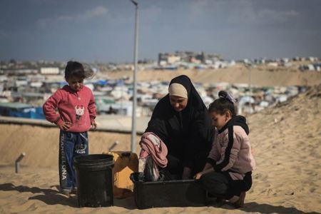 تقرير: مليون إمرأة نازحة في قطاع غزة
