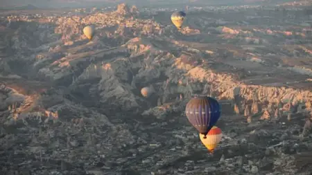 نشاط ملحوظ على سياحة جولات المنطاد في كابادوكيا خلال فبراير