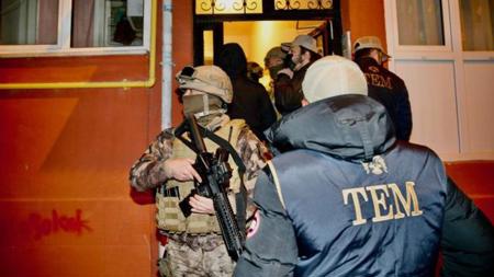 اعتقال 13 شخصًا بتهمة الإنضمام لمنظمة إرهابية في اسطنبول
