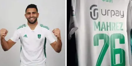 الأهلي السعودي يضم رياض محرز رسميًا إلى صفوفه الأهلي السعودي يضم رياض محرز رسميًا إلى صفوفه