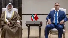 وزير الخارجية التركي يلتقي نظيره الكويتي في أنقرة