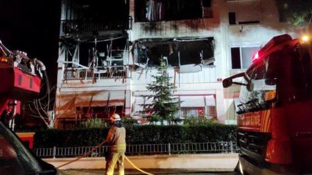 حريق في مبنى من 10 طوابق بإسطنبول