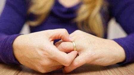 محكمة تركية تجبر زوجة على العيش في منزل "حماتها"