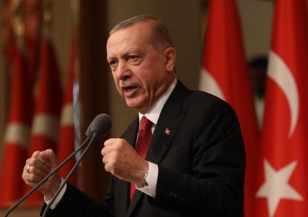 أردوغان يهدد أوروبا من جديد : سنفتح البوابات في الوقت المناسب