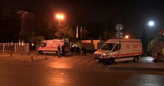 حدث غريب في إسطنبول.. سرقة سيارة إسعاف من مستشفى