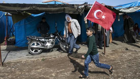 وزير الداخلية: 100 ألف سوري غادروا اسطنبول منذ بداية العام