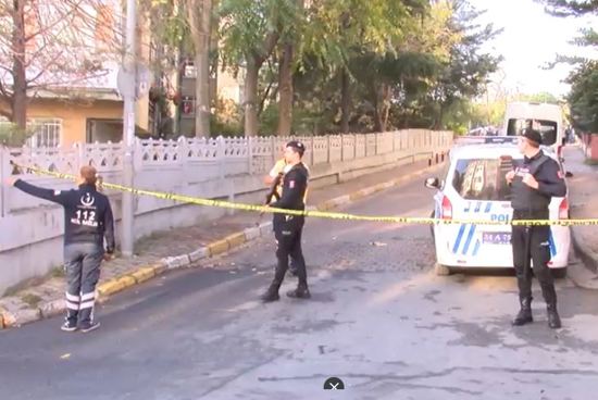 العثور على جثث 3 أشخاص بينهم طفل داخل منزل وسط إسطنبول