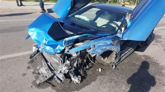 نجاة سائق بأعجوبة من حادث  مروع في أنطاليا
