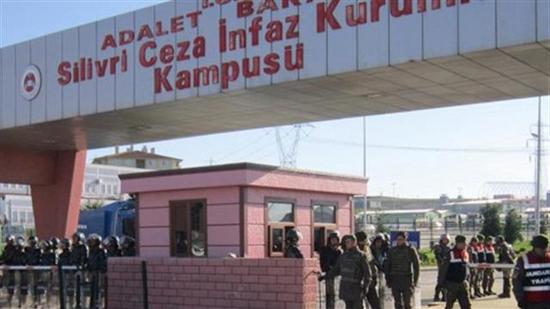 الكشف عن أكبر عملية سرقة لمستودع حواسيب حكومي في إسطنبول
