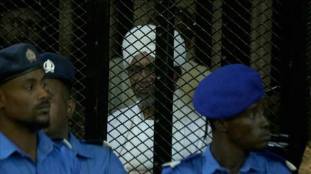السجن عامين للرئيس السوداني المعزول عمر البشير