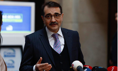 وزير تركي يكشف موعد التنقيب عن النفط والغاز العام المقبل