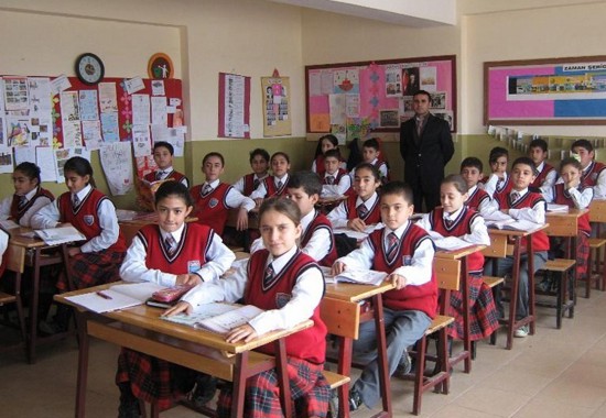 التعليم التركية : قرار بتعيين 20 ألف معلم في 2020
