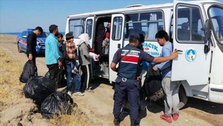 ضبط 107 مهاجرين غير نظاميين غرب تركيا