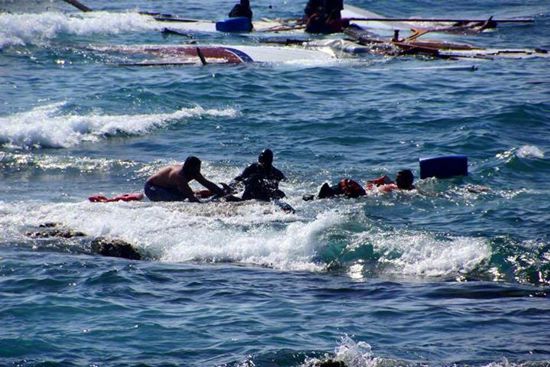 مصرع 11 مهاجرًا بينهم 8 أطفال قبالة سواحل إزمير