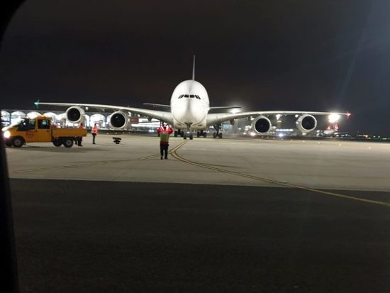 أكبر طائرة ركاب في العالم تهبط إضطرارياً في إسطنبول