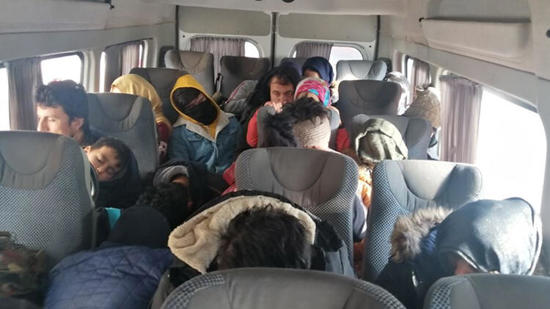ضبط 33 مهاجراً غير شرعي غربي تركيا