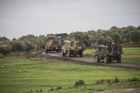 ​​​​​​​تعزيزات عسكرية تركية إلى الحدود مع سوريا