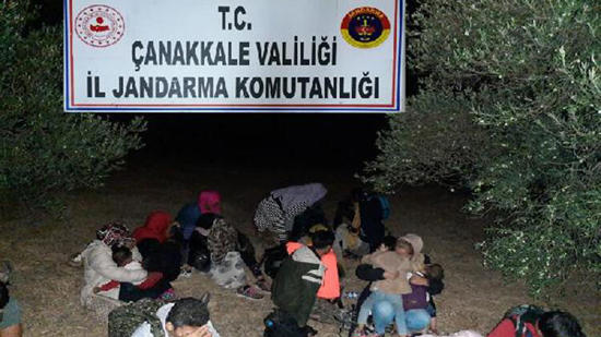 القبض على 73 مهاجراً غير شرعي غربي تركيا