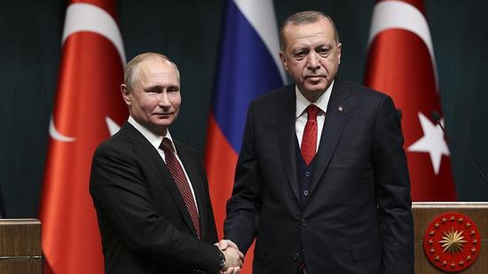 أردوغان يهاتف بوتين.. هذا ما أخبره بشأن إدلب