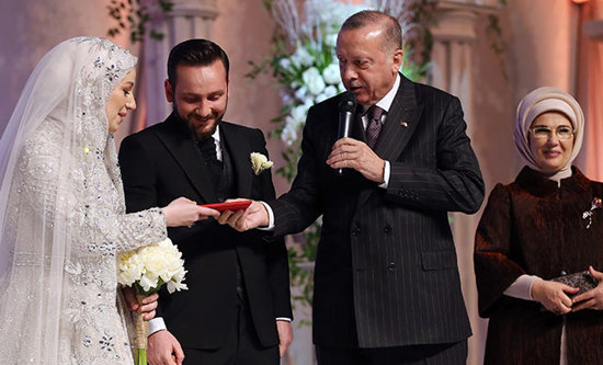الرئيس أردوغان يحضر حفل زفاف ابنة شقيقه