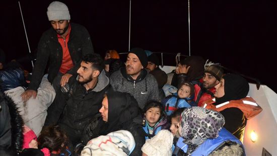 خفر السواحل التركية ينقذ 121 طالب لجوء في بحر إيجة