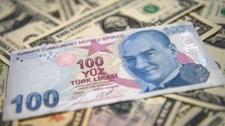 ​​​​​​​انخفاض حاد في الليرة التركية