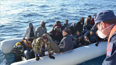 خفر السواحل التركي ينقذ 34 طالب لجوء في بحر إيجة