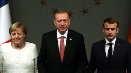 أردوغان يبحث مع زعماء 3 دول أوروبية ملفي إدلب واللاجئين