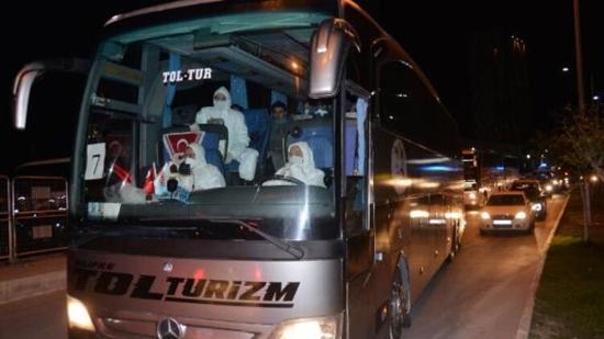 عزل 395 طالباً و44 سائق شاحنة في مرسين جنوب تركيا