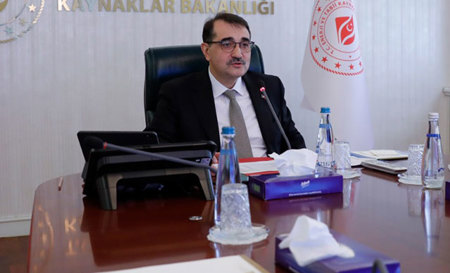 وزير الطاقة التركي : الكهرباء والغاز سيستمر دون انقطاع