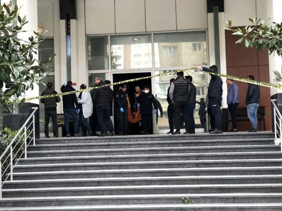 ​​​​​​​إصابات في قتال مسلح بين موظفين بشركة مستلزمات طبية في اسطنبول